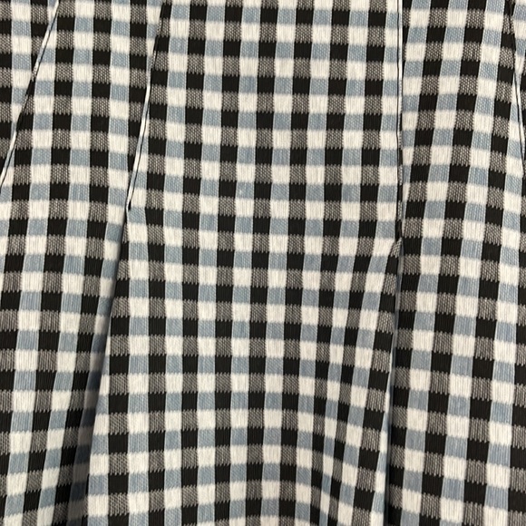 Free people brand mini skirt - Picture 2 of 3